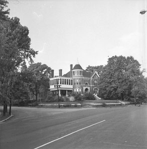 Tennessee Children Orphan Home - Acklen Ave (Vernon) - Not now in use - Saturday morning