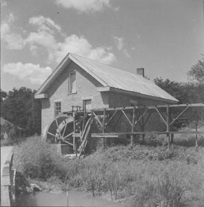 Clarks old mill water wheel - Sparta